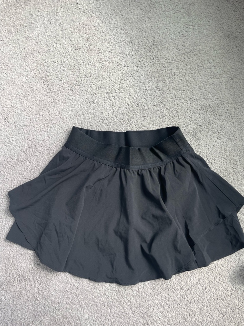 Lululemon high rise Black tiered tennis skort